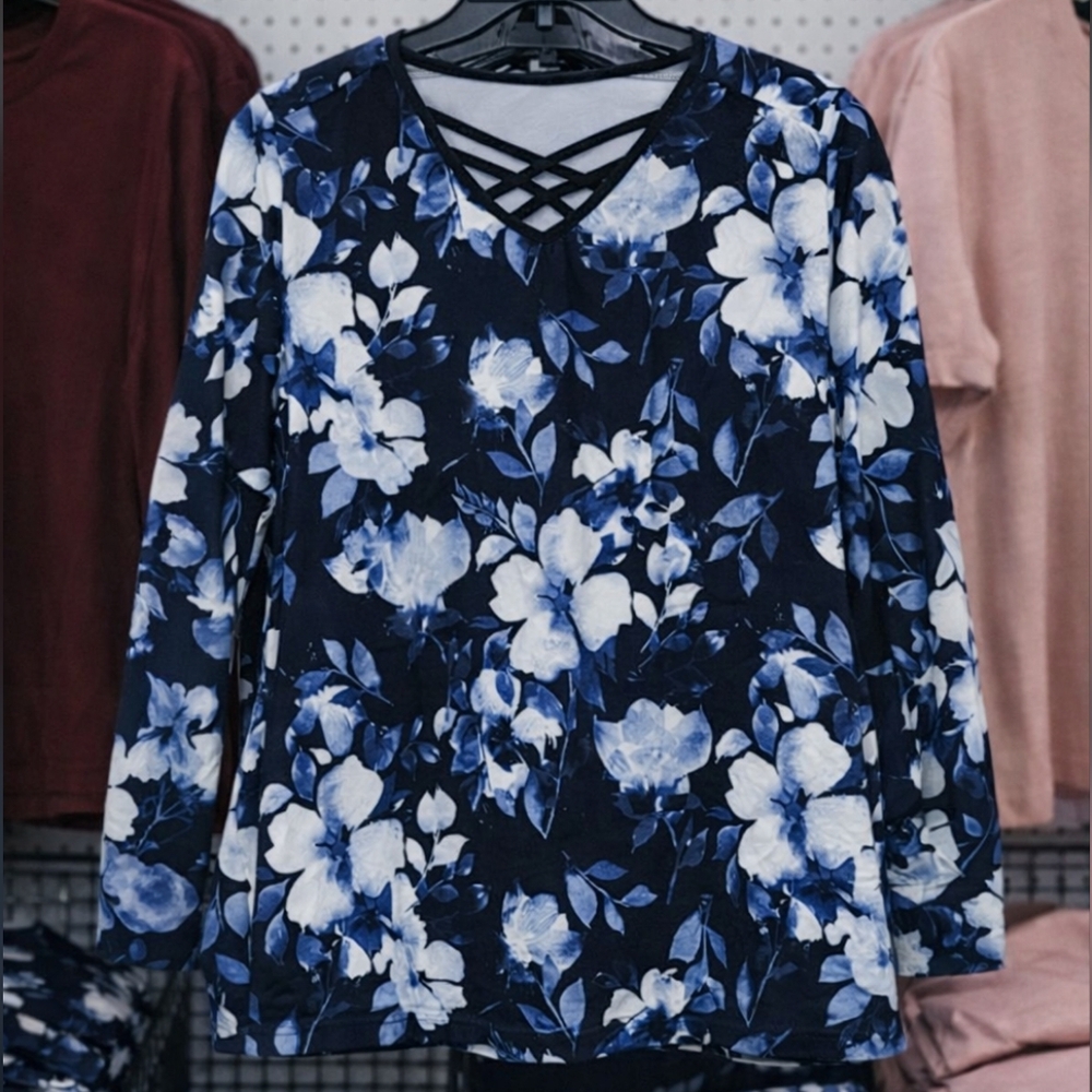 π₯Floralβ Long Sleeve Top - Blue and White XXL